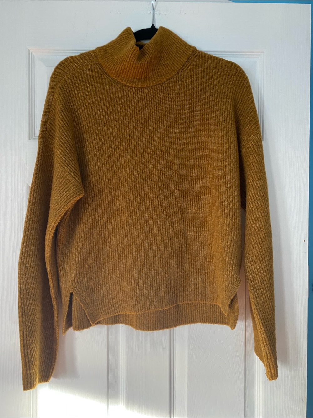 Abercrombie & Fitch Turtleneck Ribbed Knit Sweater excellent cond size Small
